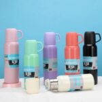 Red Box Vacuum Flask Bottle with 3 Cups and Gift Box Random color - Image 2