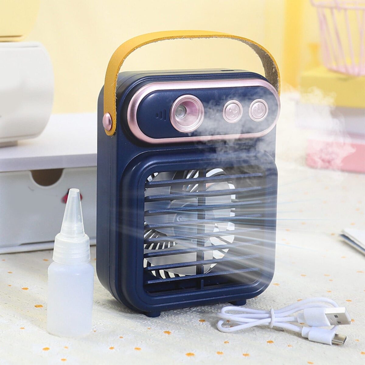 Portable Retro Spray Mini Fan Silent UBS Charging Outdoor Water Replenishment Three-Speed Electric Fan - Image 1